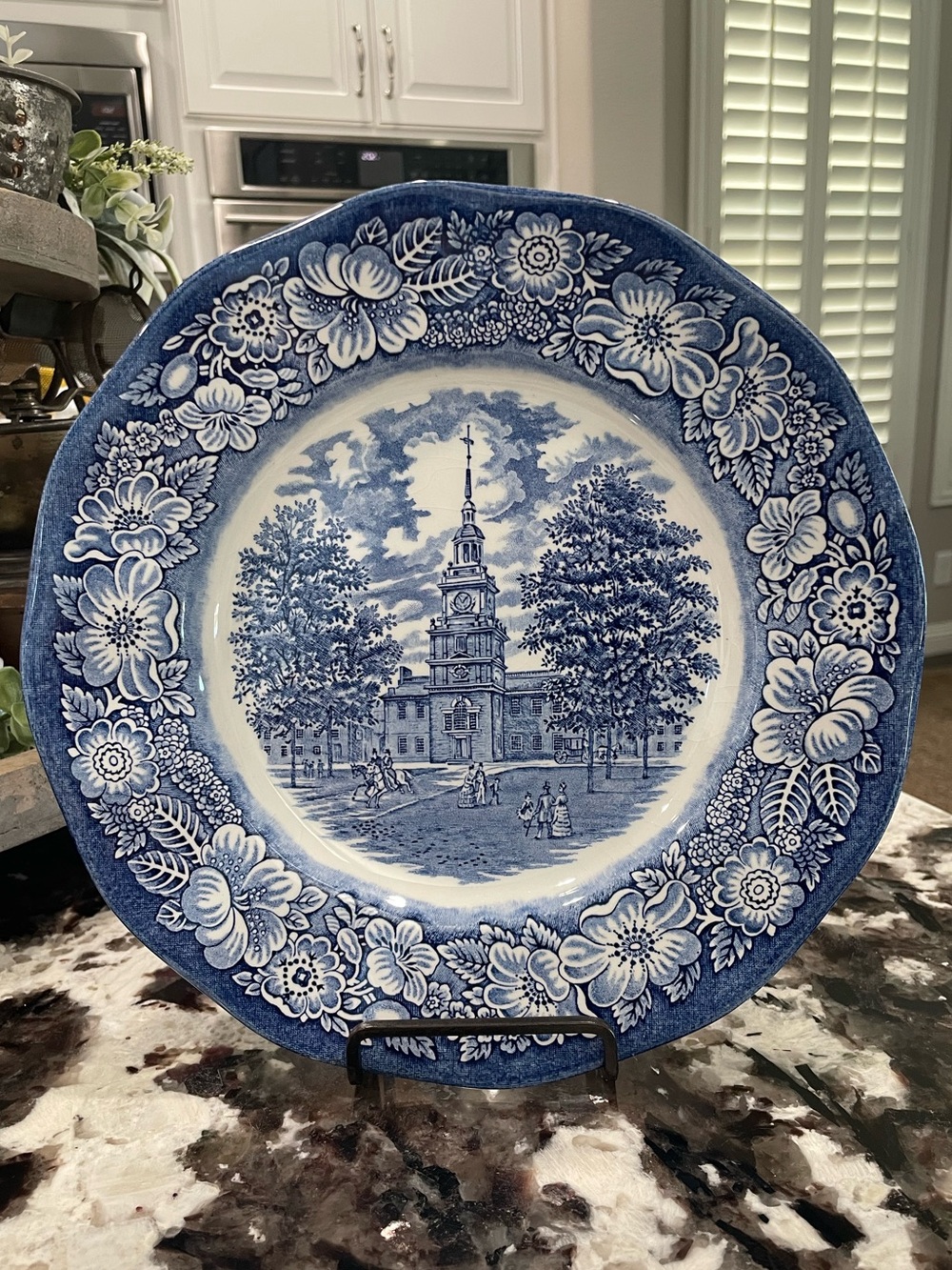 Liberty Blue Independence Hall Dinner Plate Transferware Decorative Plate 10”